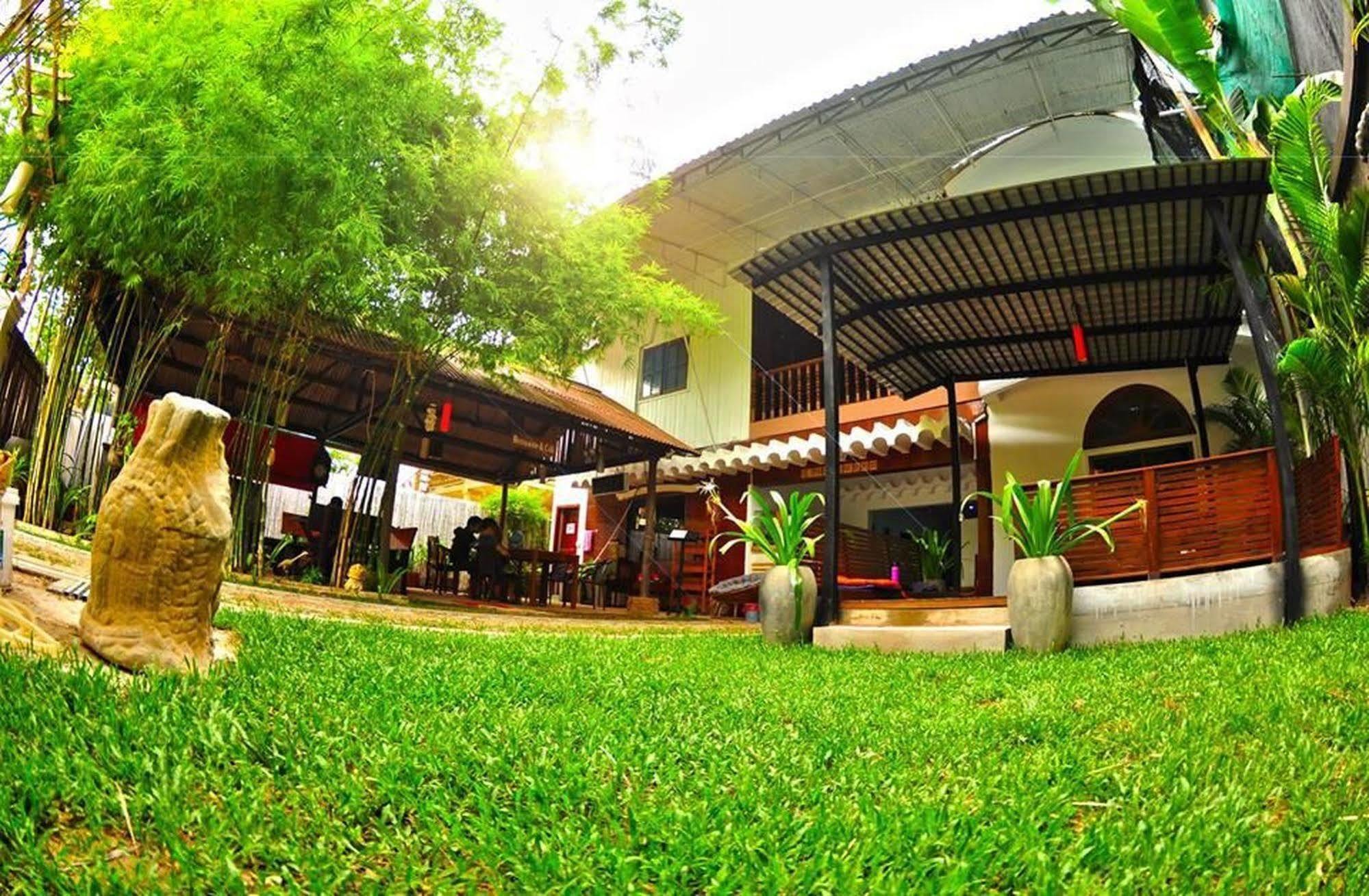 The City Premium Guesthouse Siem Reap Exterior foto